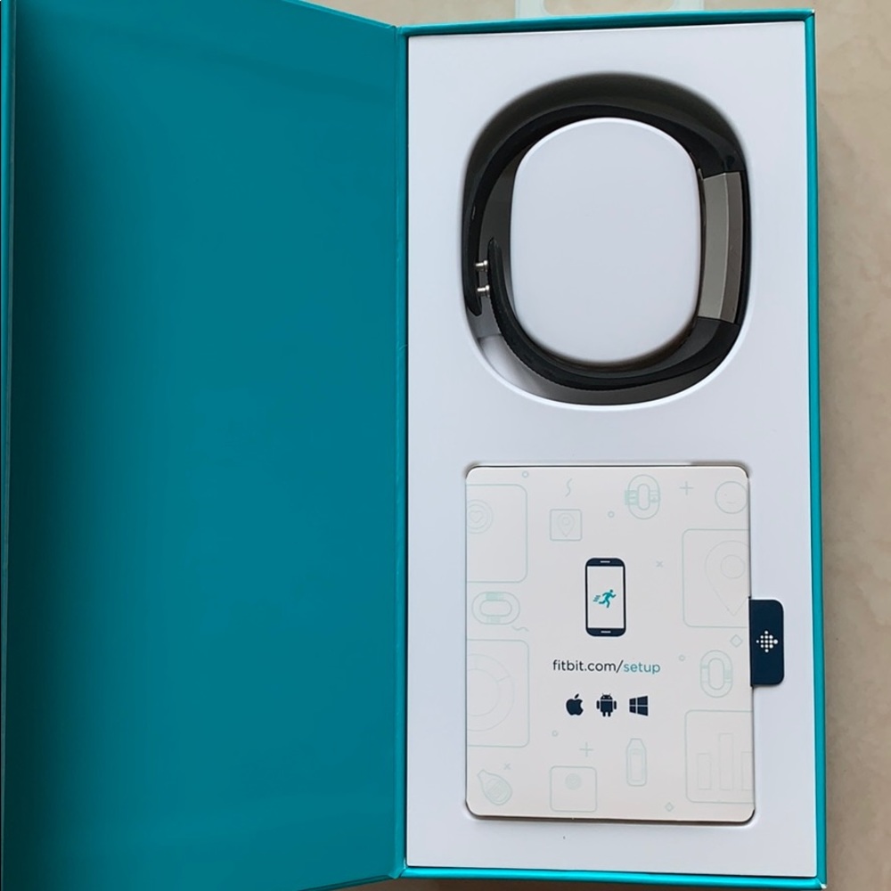 Fitbit Alta - image 2